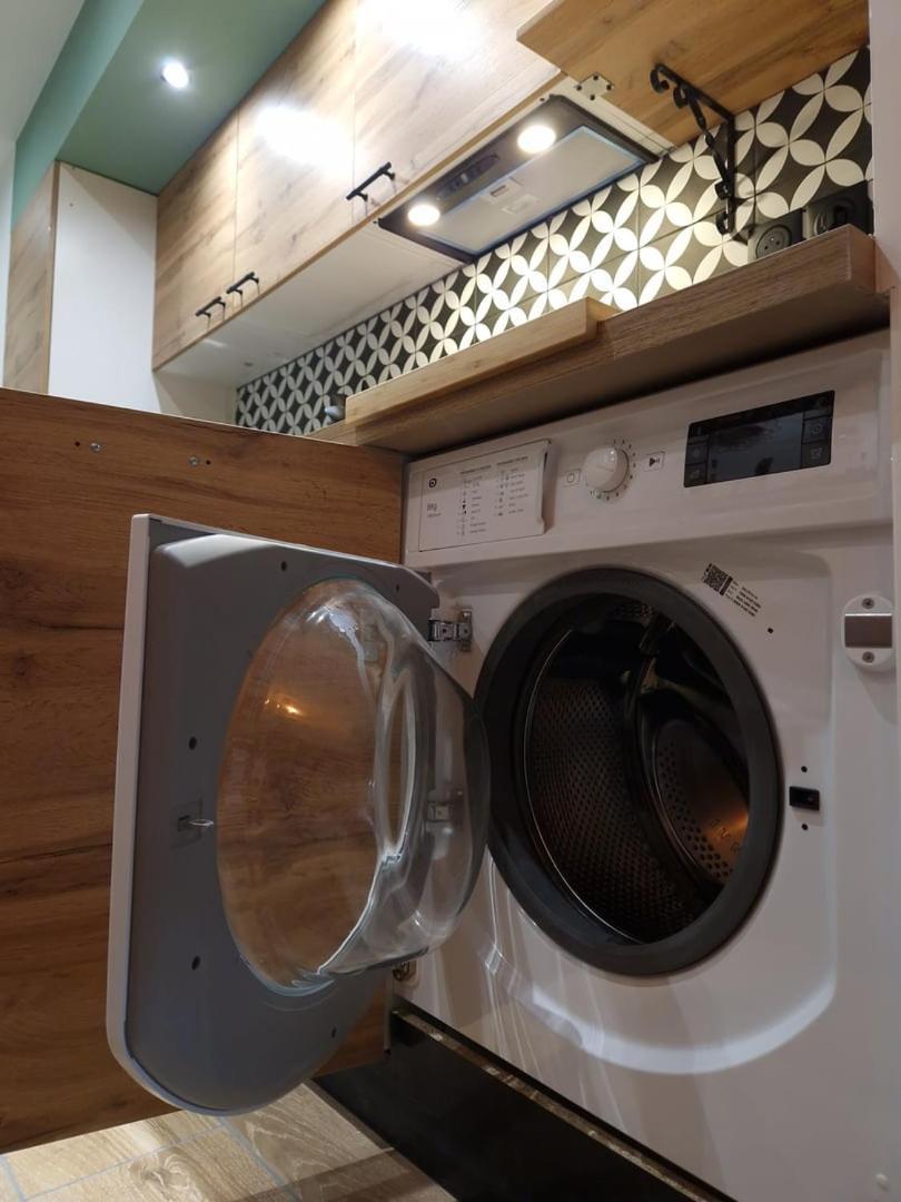 Cosy Haven 5 Min From Carnival Hyper-center! Apartment *